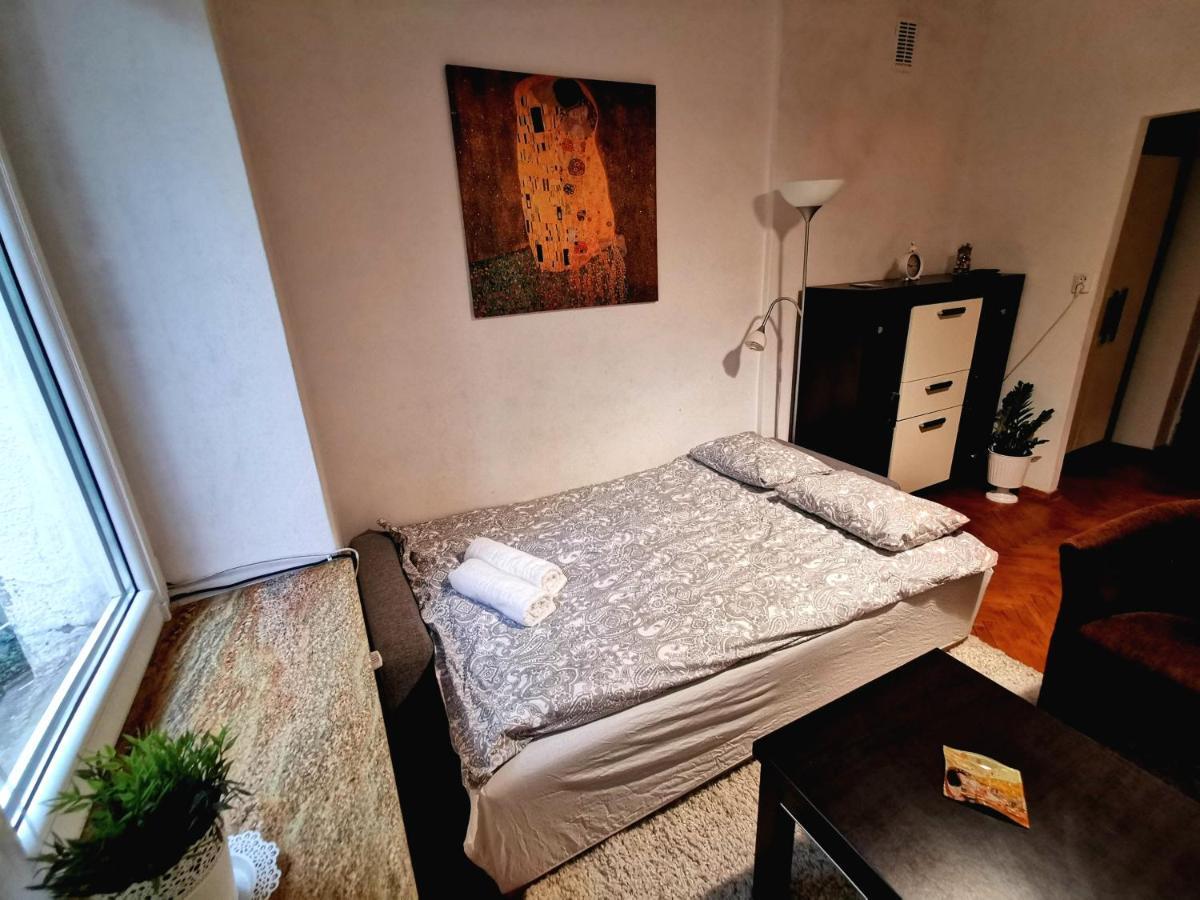 Krakow Centrum Gurgacza Apartments Ngoại thất bức ảnh